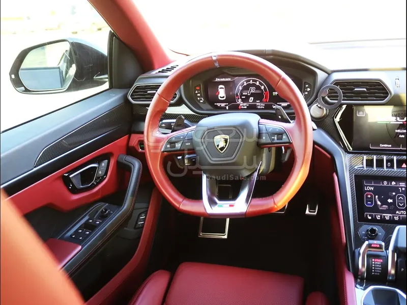 2023 لمبرجيني اوروس اس