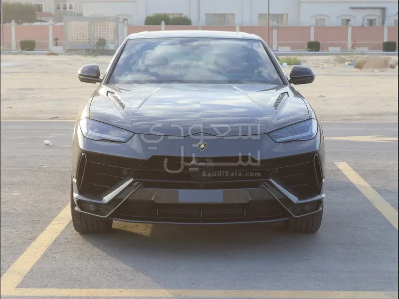 2023 لمبرجيني اوروس اس