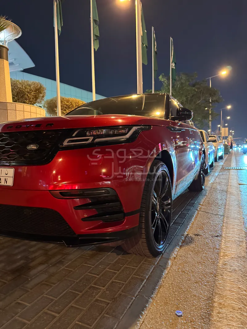 2018 لاند روفر رينج روفر فيلار أر - دايناميك