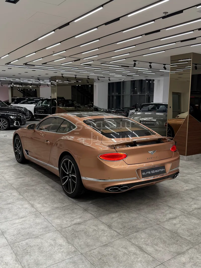 2022 بنتلي كونتيننتل جي تي