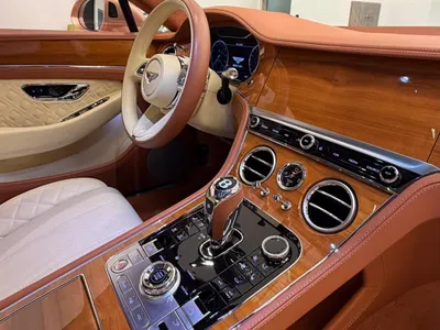 2022 بنتلي كونتيننتل جي تي