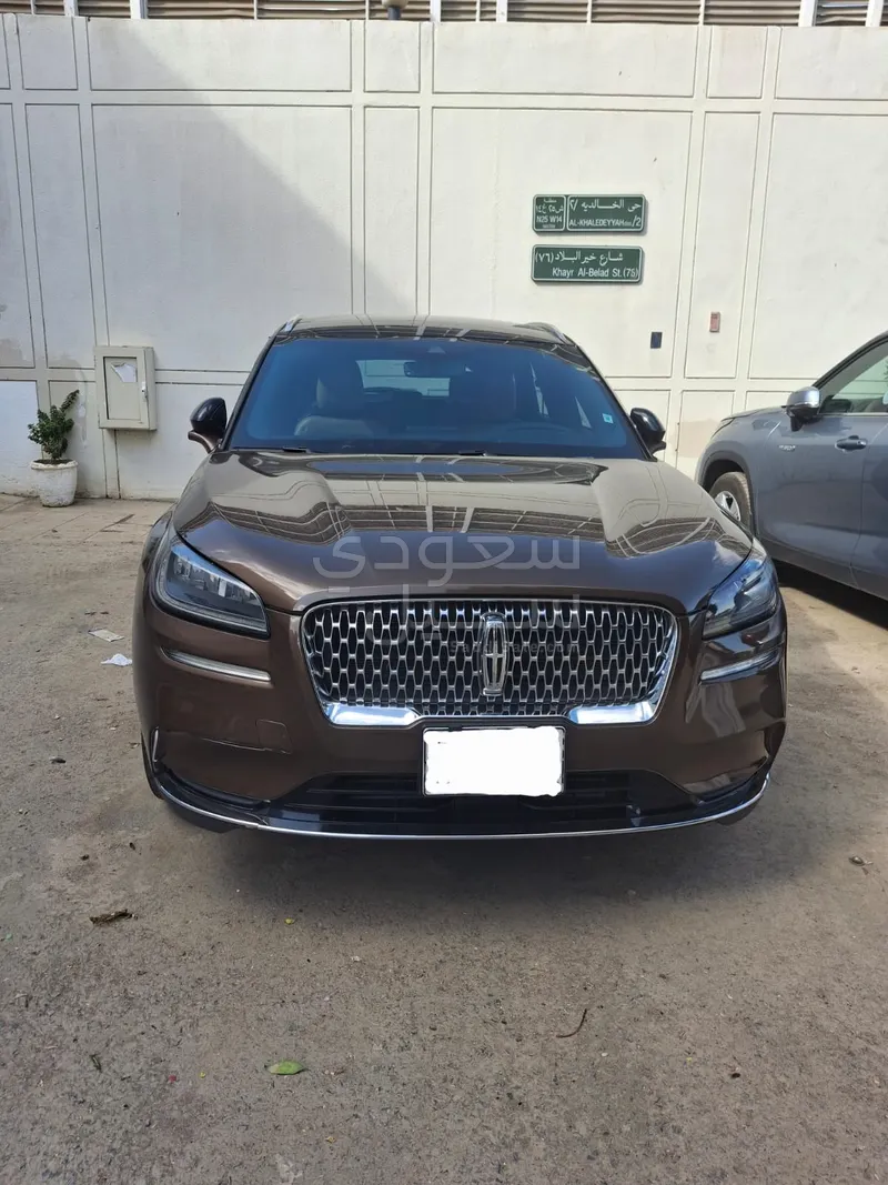 2022 لنكولن كورسير