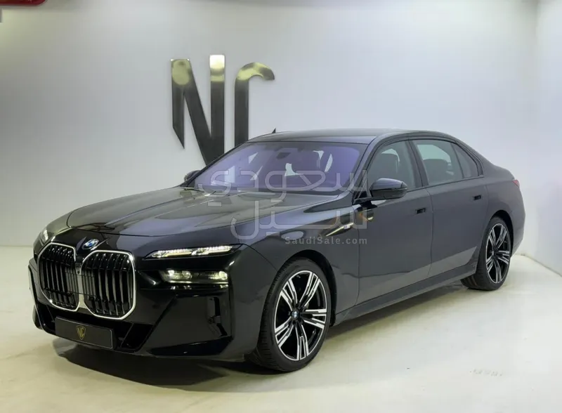 2023 بي ام دبليو الفئة السابعة 735أي