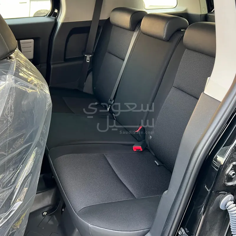 2023 Toyota FJ Cruiser 2