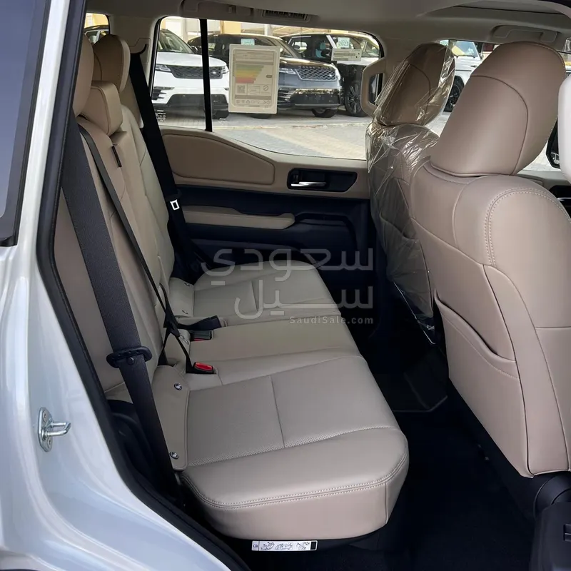 2024 Toyota Prado TX