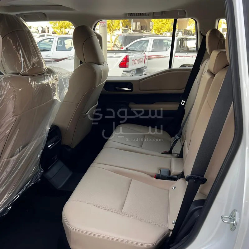 2024 Toyota Prado TX