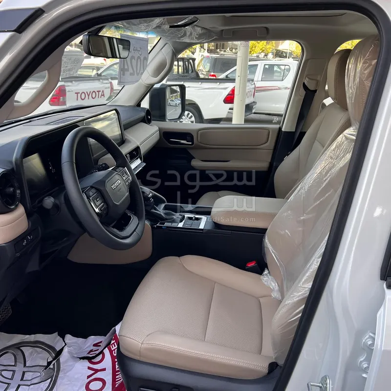 2024 Toyota Prado TX