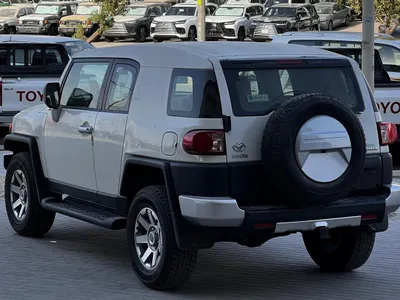 2023 Toyota FJ Cruiser 2