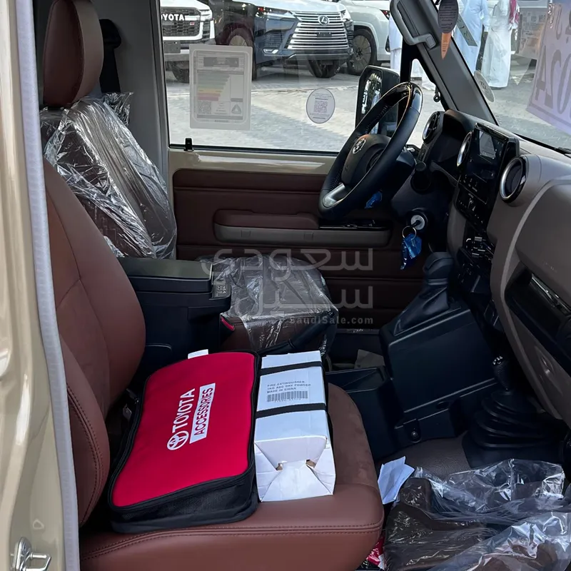 2024 Toyota Land Cruiser LX