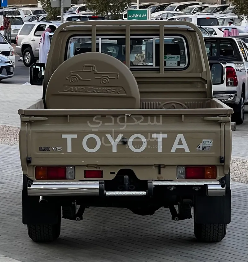 2024 Toyota Land Cruiser LX