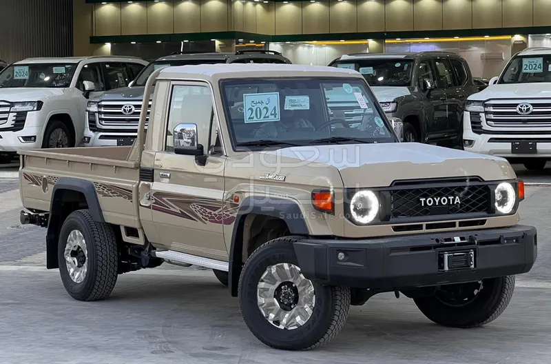 2024 Toyota Land Cruiser LX