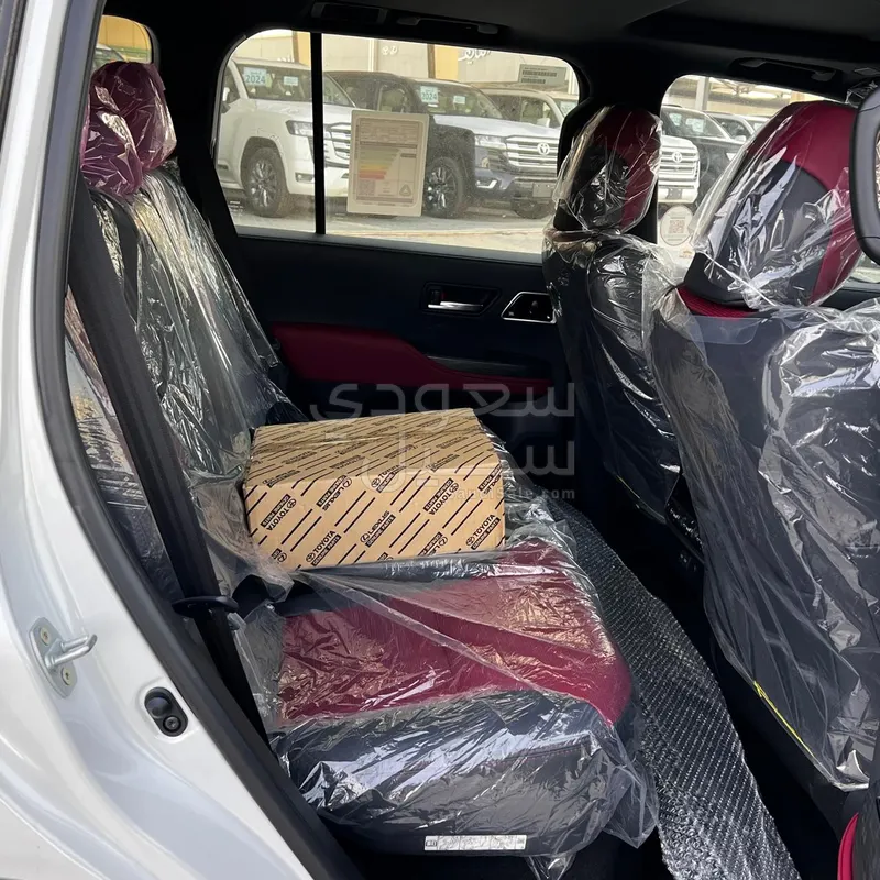 2024 Toyota Land Cruiser GR sport