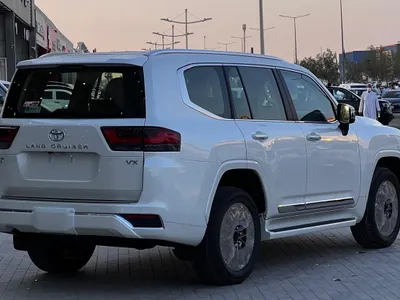2024 Toyota Land Cruiser VX