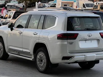 2024 Toyota Land Cruiser VX