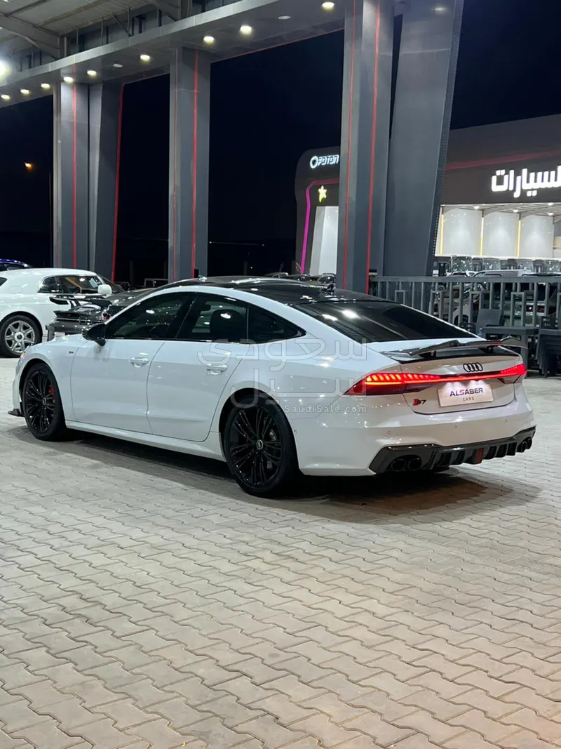 2019 اودي اي 7