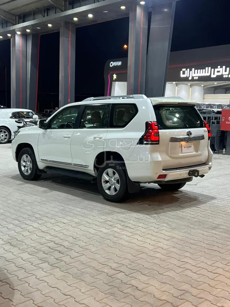 2019 تويوتا برادو تي اكس ال