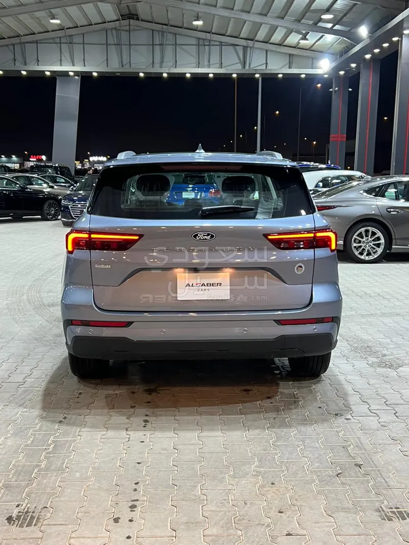 2026 فورد تيريتوري تريند