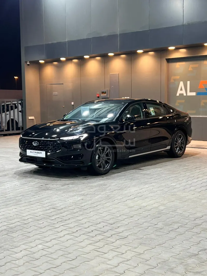 2026 فورد توروس ترند