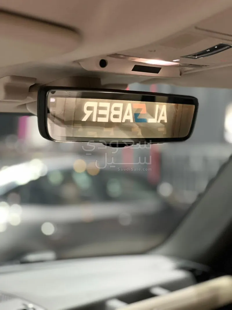 2021 لاند روفر ديفيندر فيرست ادشن