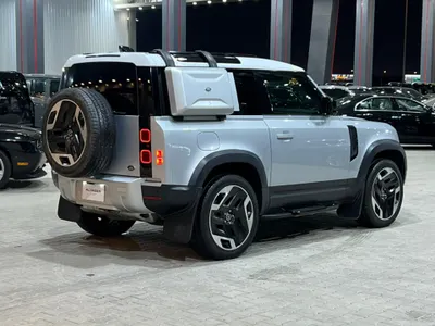 2021 لاند روفر ديفيندر فيرست ادشن