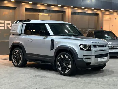 2021 لاند روفر ديفيندر فيرست ادشن