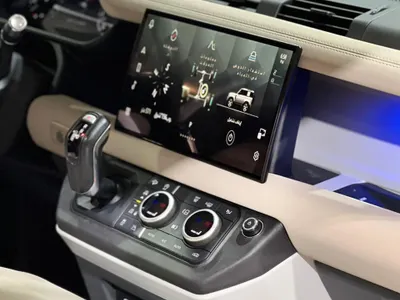 2021 لاند روفر ديفيندر فيرست ادشن