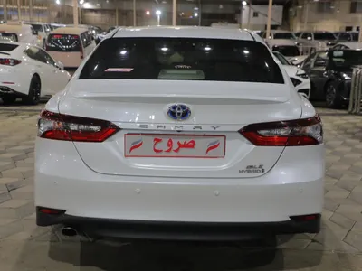 2024 تويوتا كامري جي ال اي