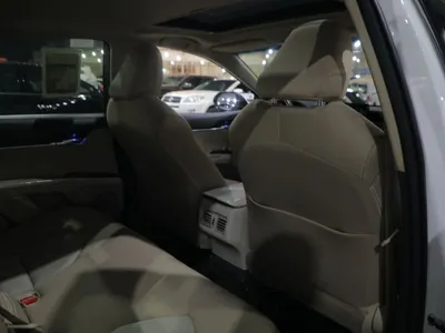 2024 تويوتا كامري جي ال اي