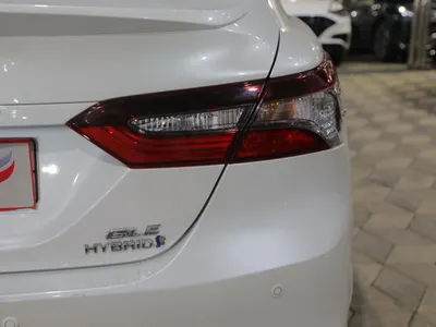 2024 تويوتا كامري جي ال اي