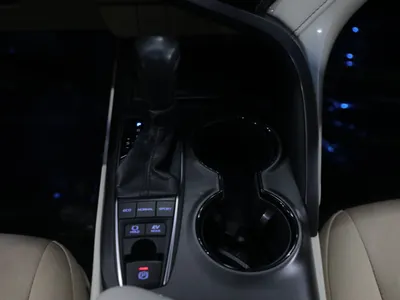 2024 تويوتا كامري جي ال اي