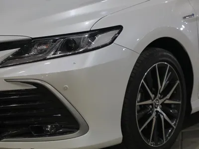 2024 تويوتا كامري جي ال اي