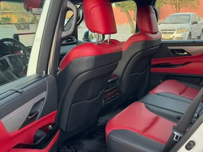 2023 لكزس إل إكس 600