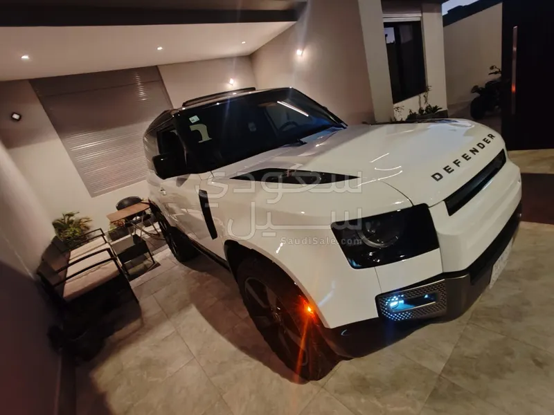 2021 لاند روفر ديفيندر اكس