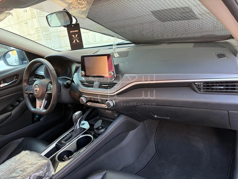 2024 نيسان التيما