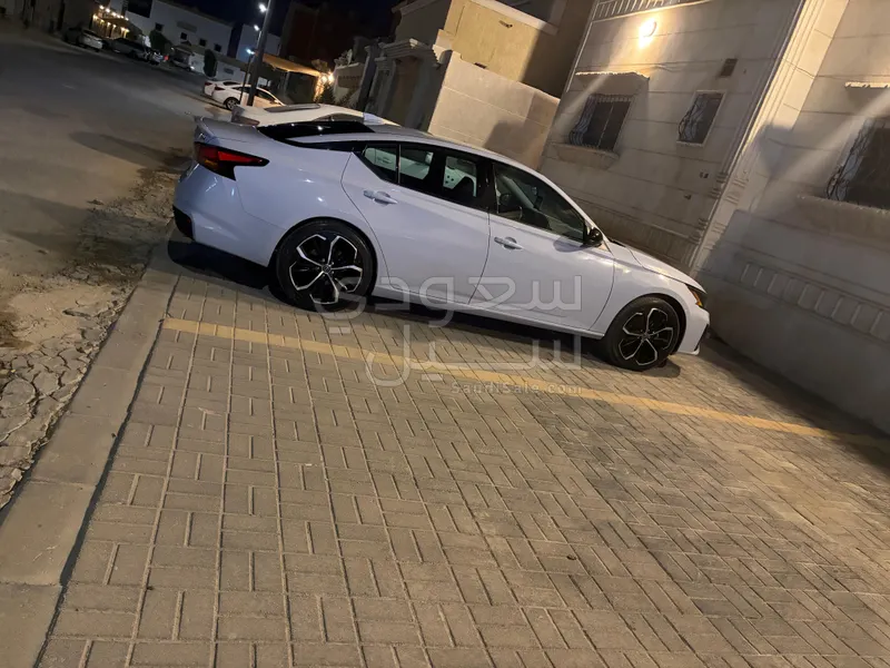 2024 نيسان التيما