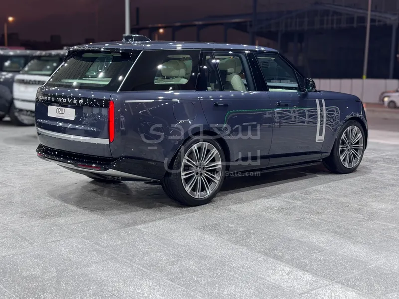 2025 لاند روفر رينج روفر اوتوبيوغرافي