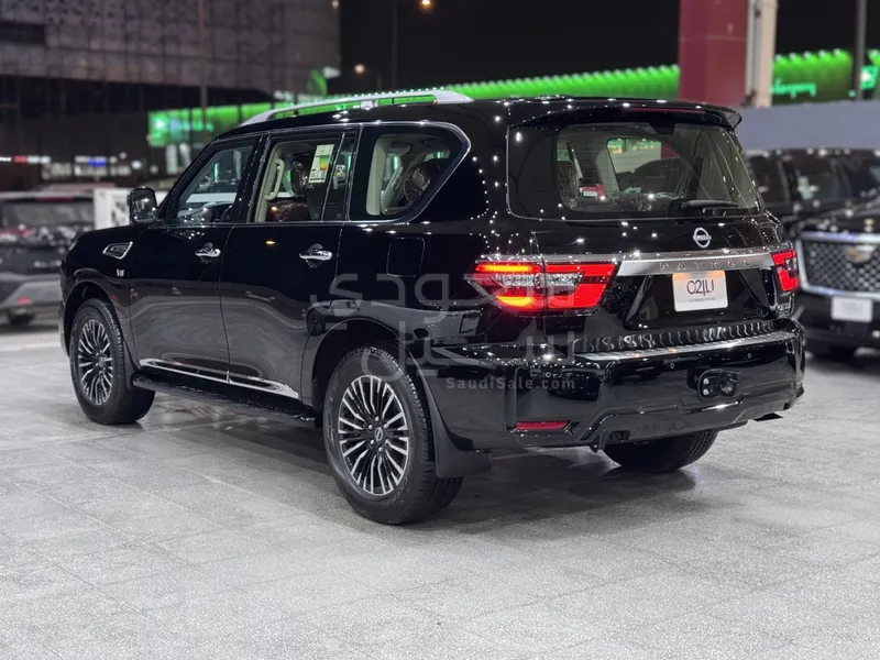 2024 نيسان باترول بلاتينيوم