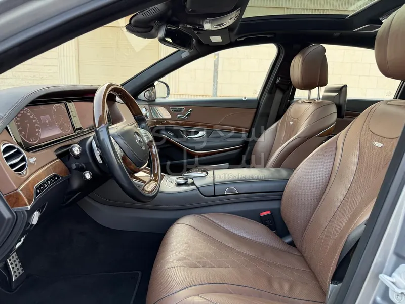 2015 مرسيدس - بنز إس 600