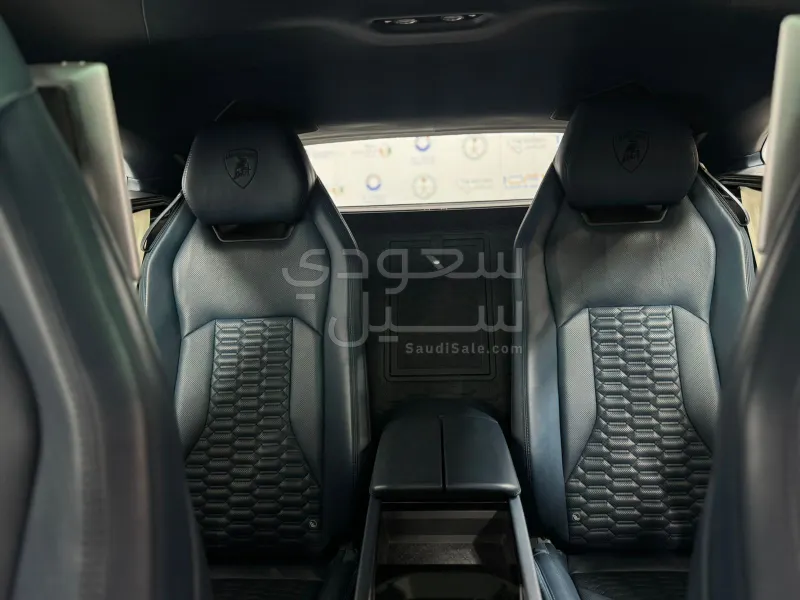 2021 لمبرجيني اوروس