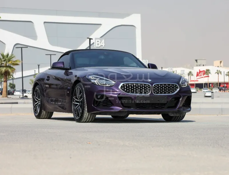 2024 بي ام دبليو الفئة زد 4