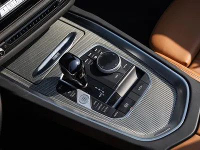 2024 بي ام دبليو الفئة زد 4