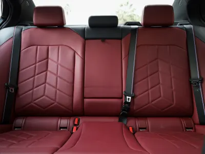 2024 بي ام دبليو الفئة الخامسة 520 أي إم كت