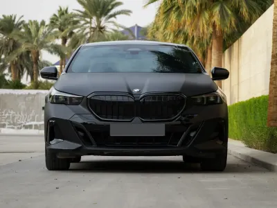 2024 بي ام دبليو الفئة الخامسة 520 أي إم كت