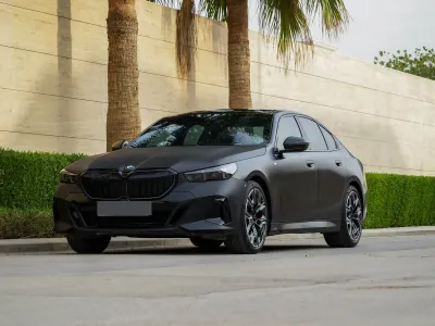 2024 بي ام دبليو الفئة الخامسة 520 أي إم كت