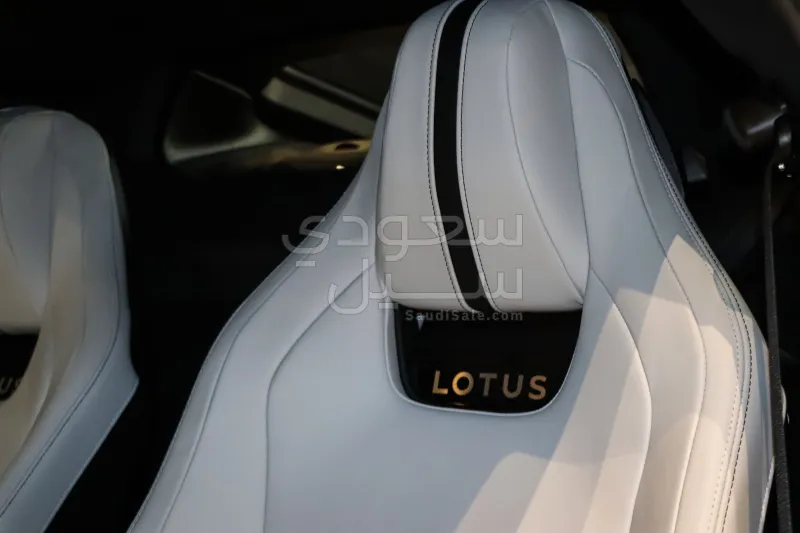 2025 لوتس اميرا فرست ادشن