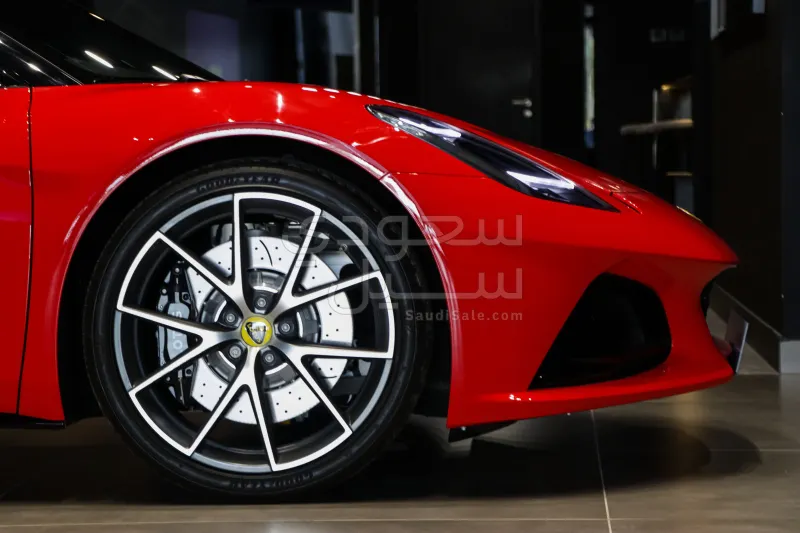 2025 لوتس اميرا فرست ادشن