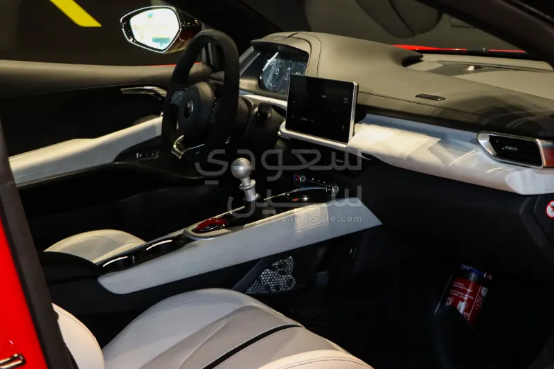 2025 لوتس اميرا فرست ادشن