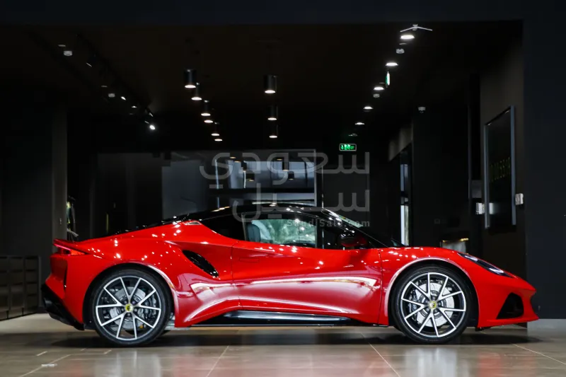 2025 لوتس اميرا فرست ادشن