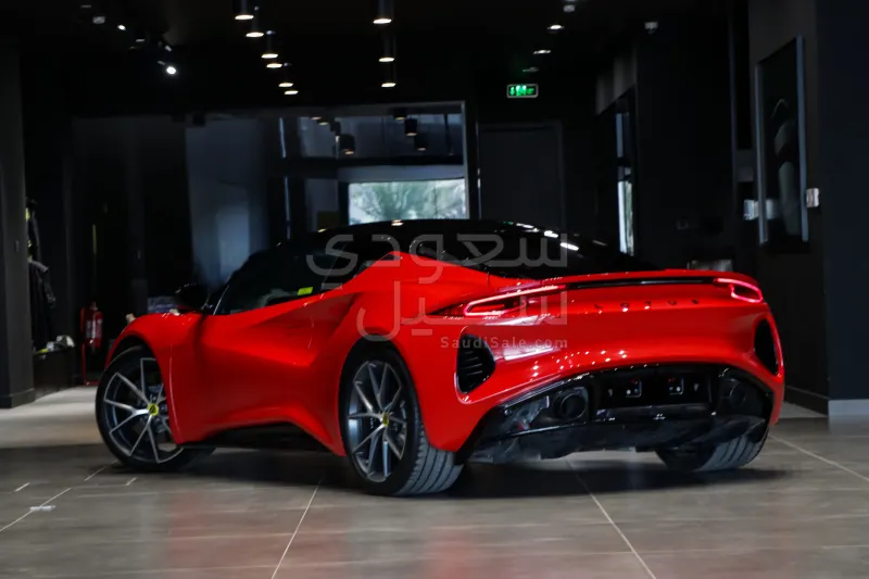 2025 لوتس اميرا فرست ادشن