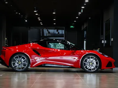 2025 لوتس اميرا فرست ادشن